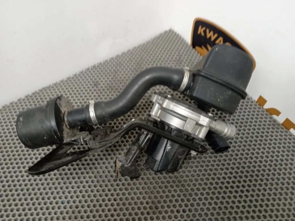 Насос воздушный Audi S6 2013 C7/4G