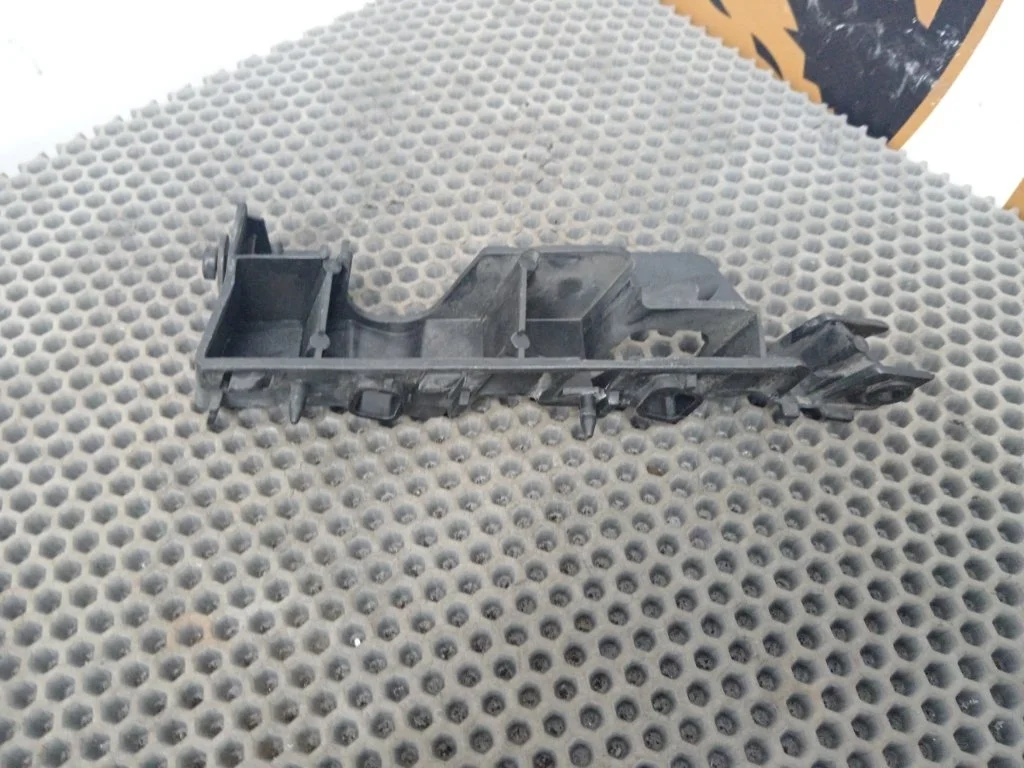 Крепление бампера Audi S6 2013 C7/4G