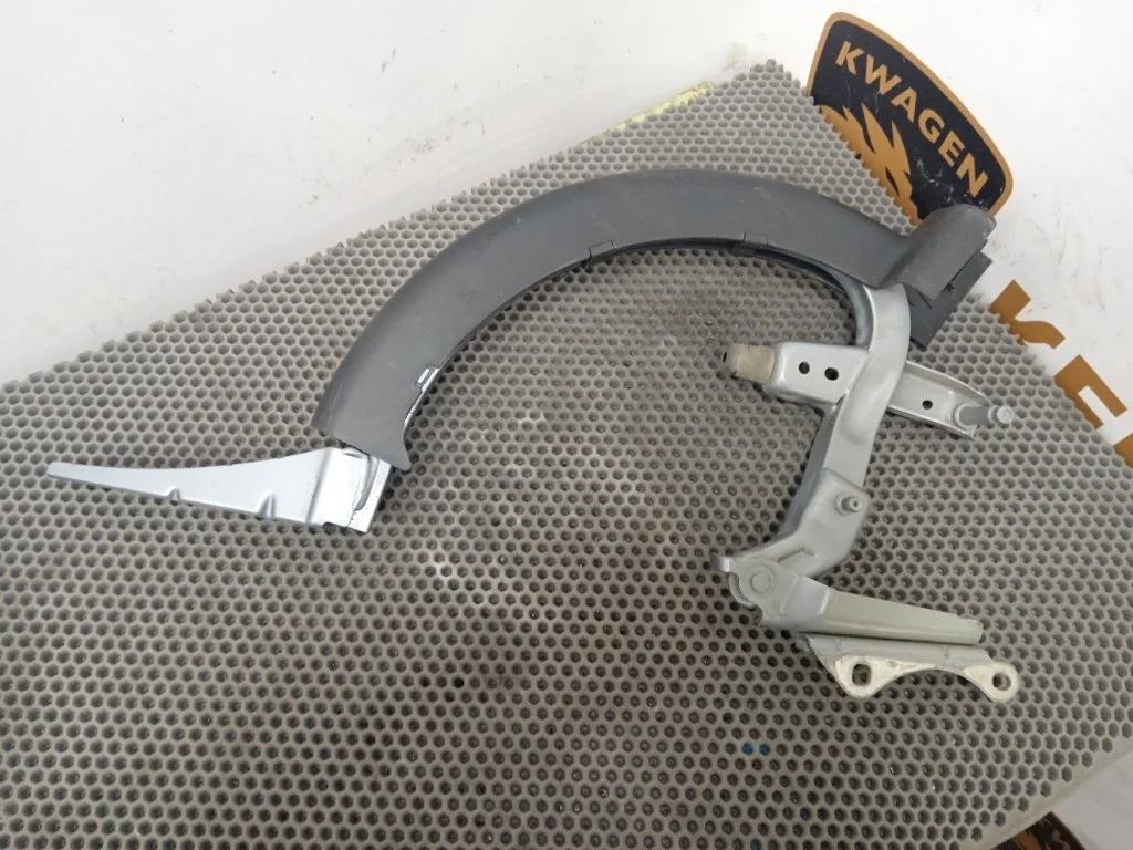 Петля крышки багажника Audi A6 2017 C7