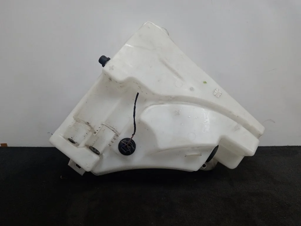 Бачок стеклоомывателя Volkswagen Touareg 2013 7P