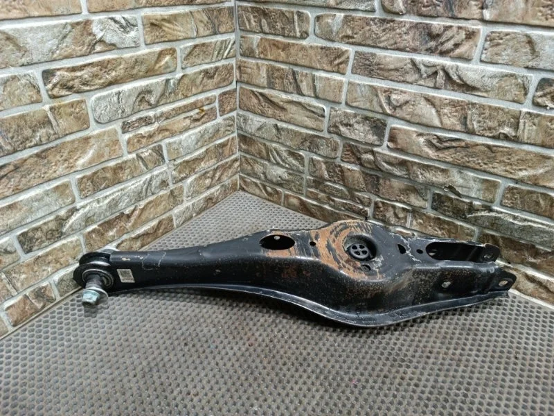 Рычаг подвески верхний Volkswagen golf 2016 5g