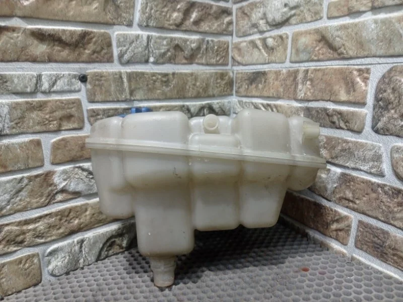 Бачок расширительный Audi A6 C7