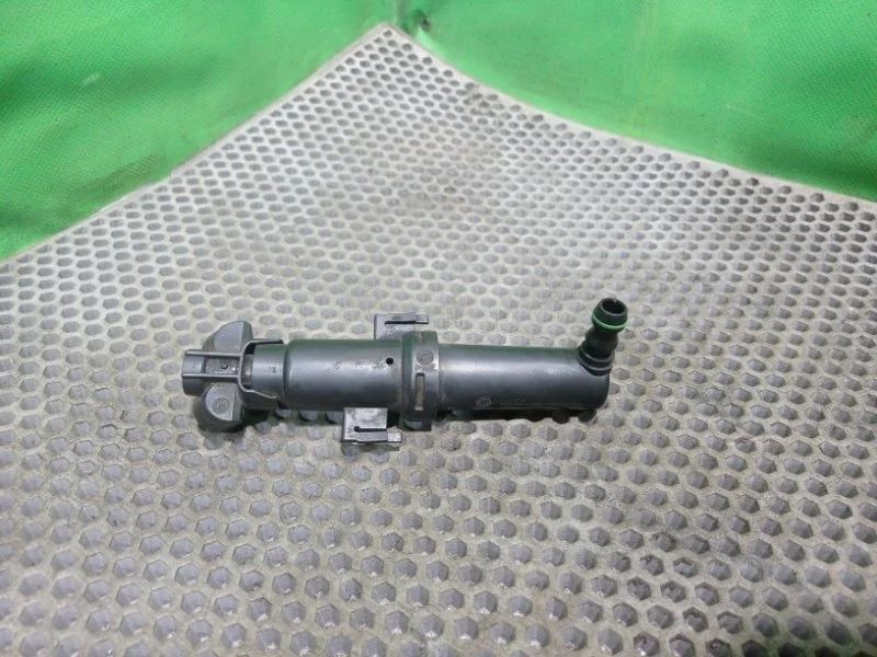 Форсунка омывателя фар Audi S3 2013 8p