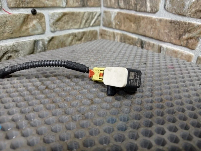 Датчик удара Audi a7 2013 4g