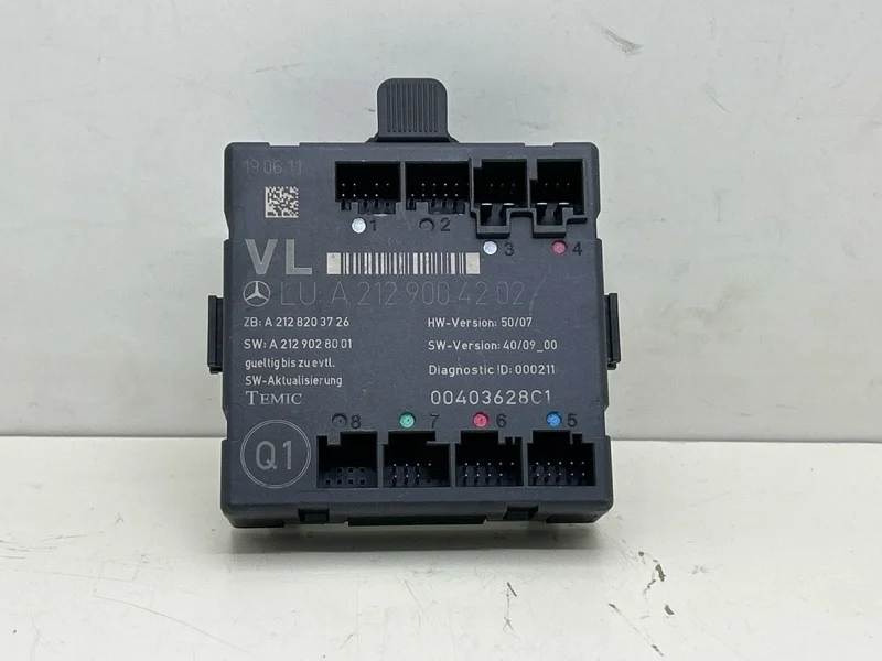 Блок управления двери Mercedes-Benz -class W204