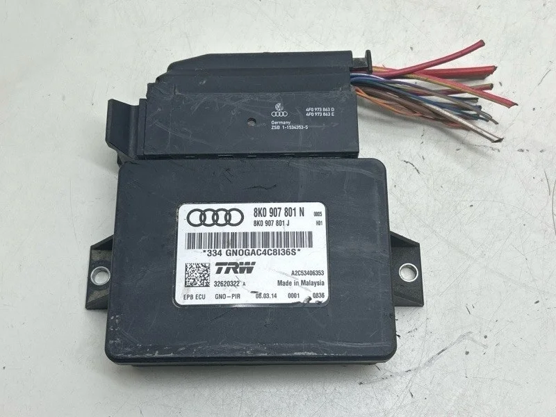 Блок управления стояночным тормозом Audi A4 B8