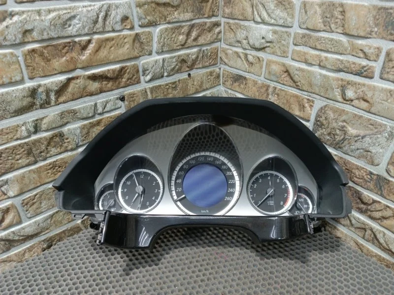 Панель приборов Mercedes-Benz -Class 2011 W212