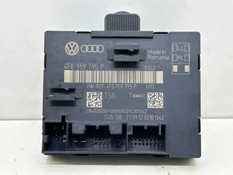 Блок управления дверьми Audi A6 C6