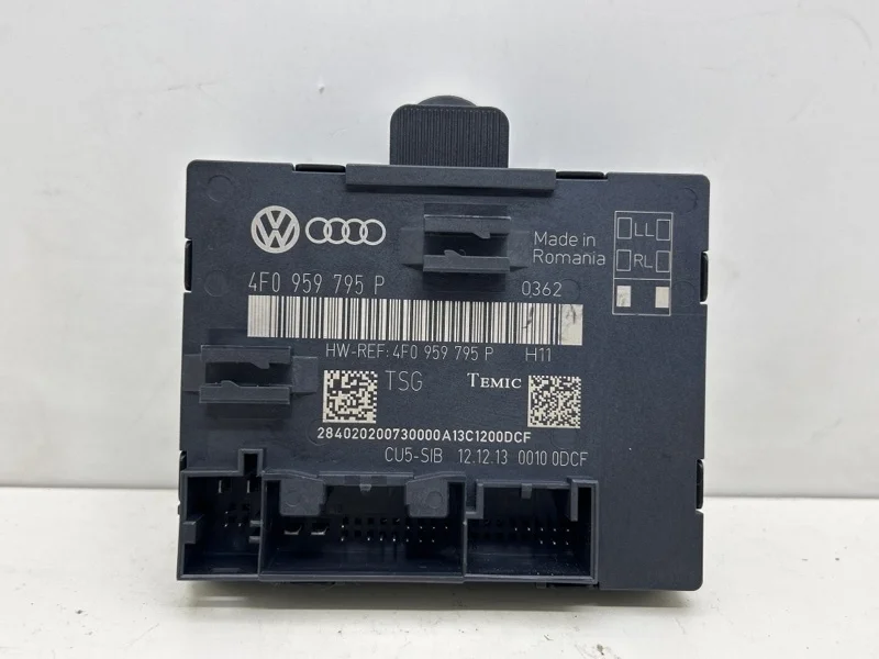 Блок управления дверьми Audi A6 C6