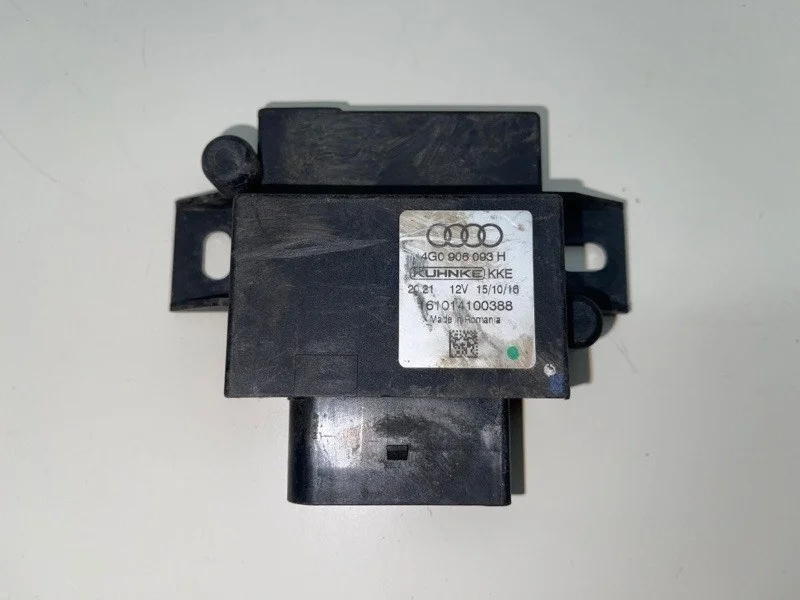 Блок управления топливным насосом Porsche Macan 2018 95b