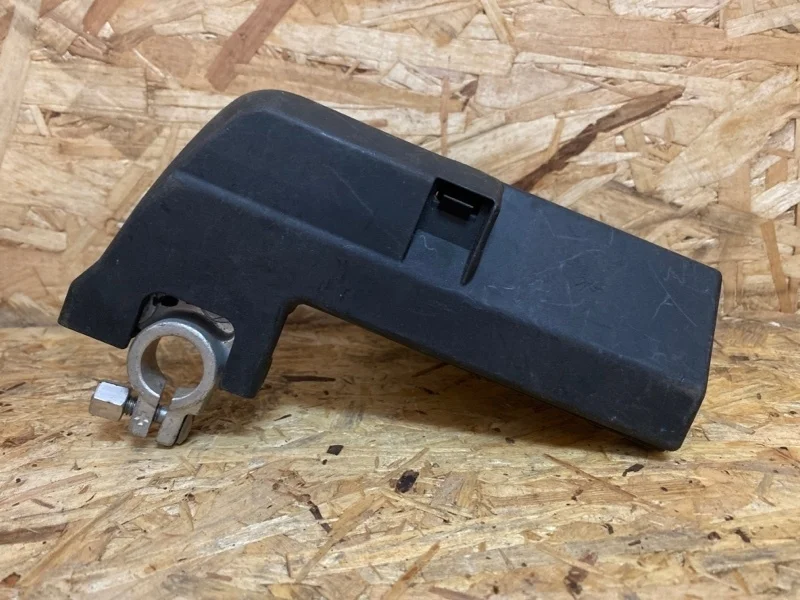 Клемма аккумулятора Audi A4 8K2