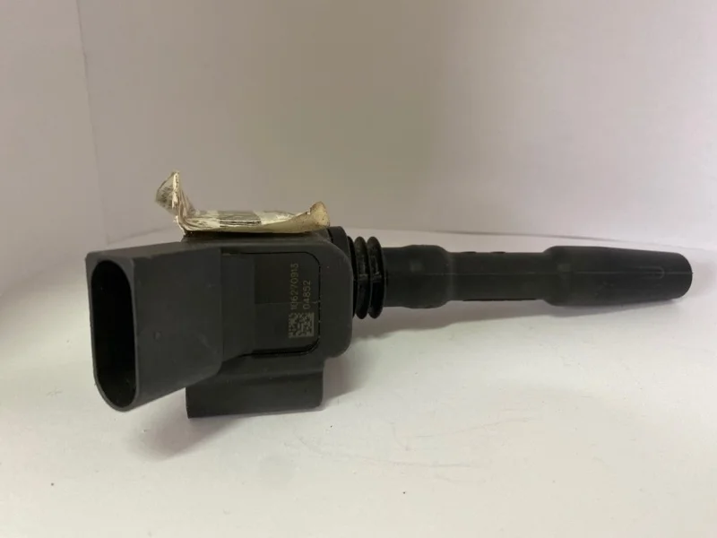 Катушка зажигания Audi A5 8F7