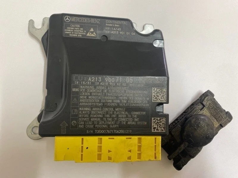 Блок управления подушек безопасности Mercedes-Benz -Class 2017 W213