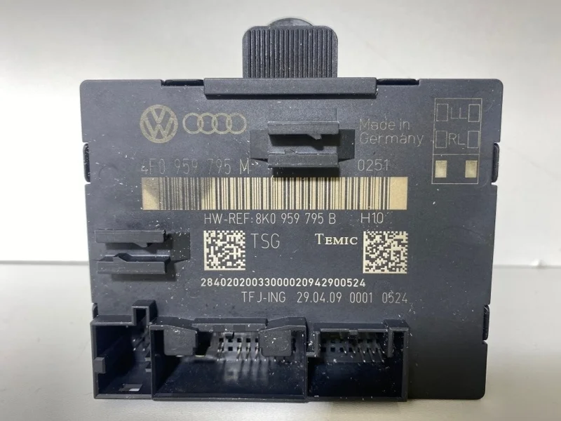 Блок управления дверьми Audi Q5 2009 8R
