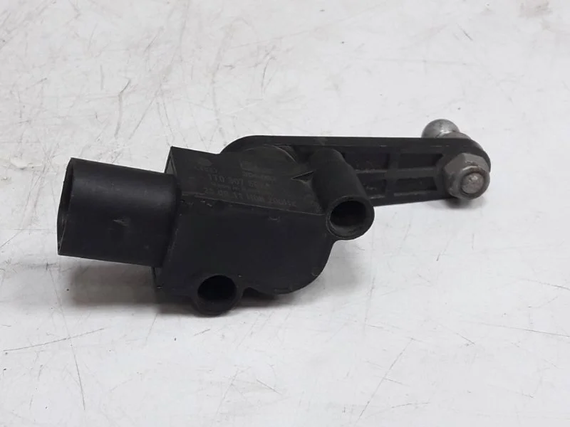 Датчик высоты дорожного просвета Audi A6 2011 C7