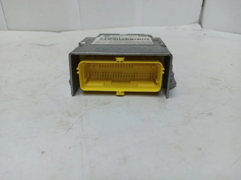 Блок управления srs Audi Q3 2016 8U