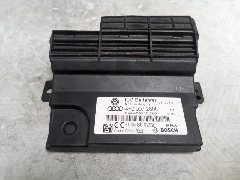 Блок управления бортовой сети Audi Q7 2013 4L