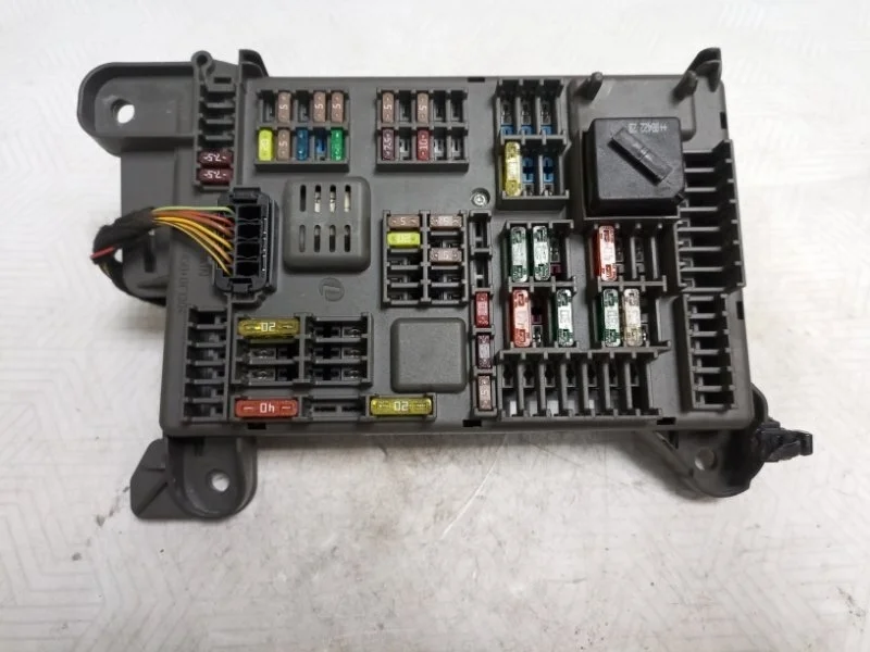 Блок предохранителей салонный BMW X5 2008 E70