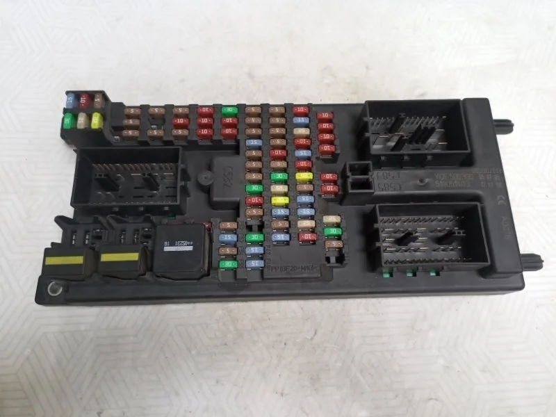 Блок предохранителей салонный Land Rover Range Sport 2005 L320
