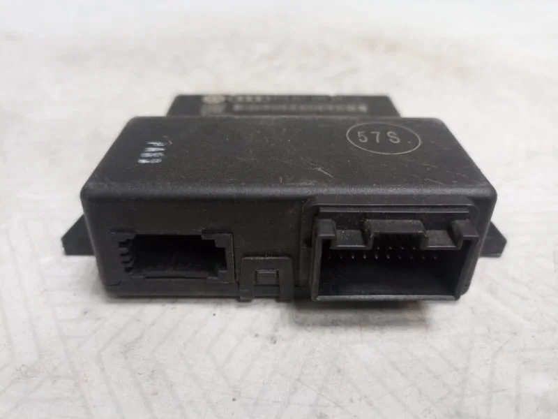 Блок управления Audi A5 2011 8T