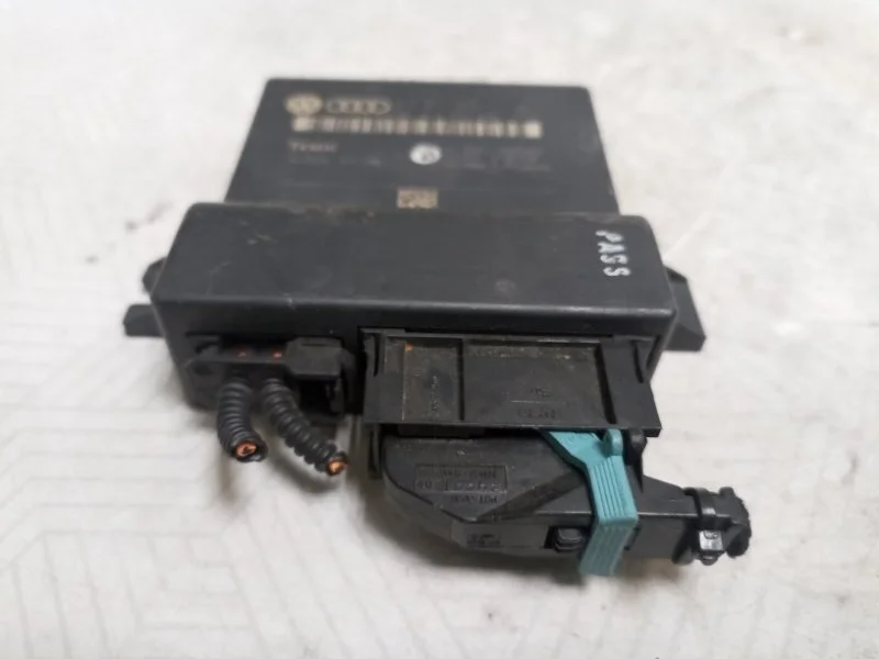 Блок управления Audi Q7 2006 4L