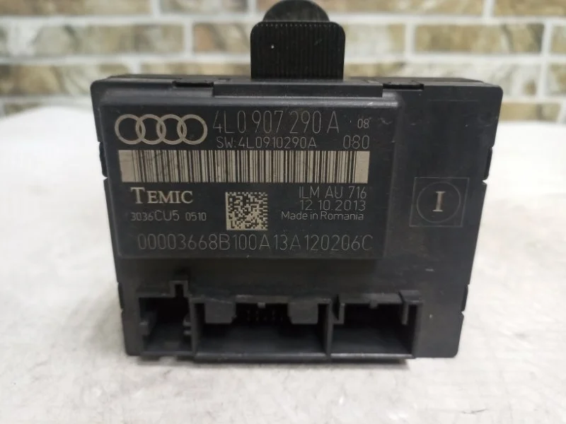 Блок управления дверьми Audi Q7 2013 4L