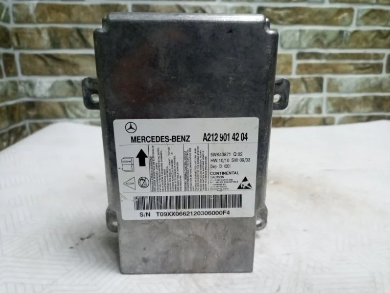 Блок управления подушек безопасности Mercedes-Benz -Class 2012 W212