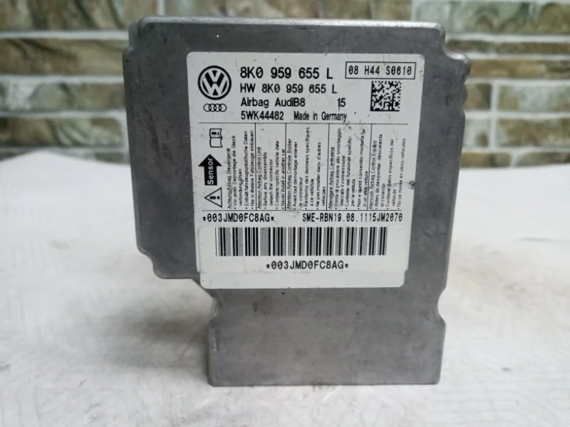 Блок управления подушек безопасности Audi A4 2011 8K