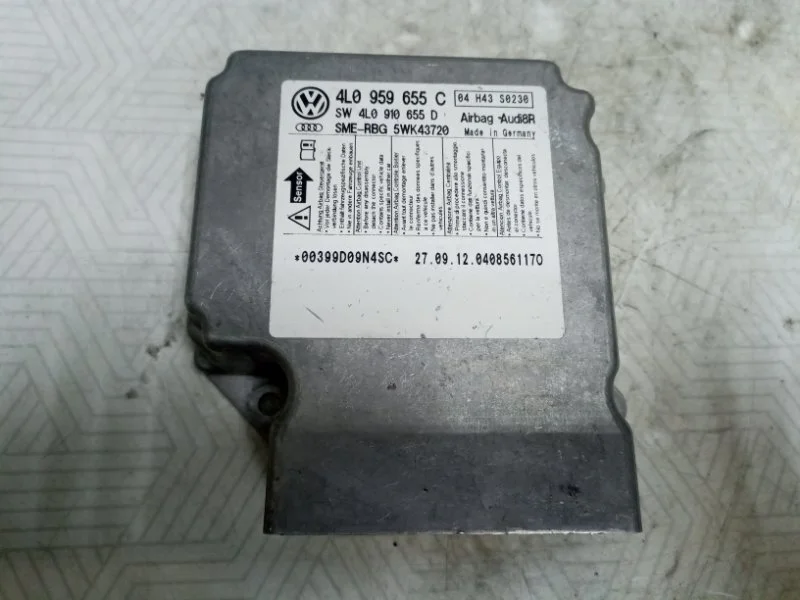 Блок управления подушек безопасности Audi Q7 2012 4L