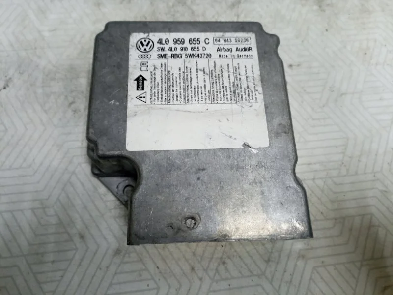 Блок управления подушек безопасности Audi Q7 2011 4L