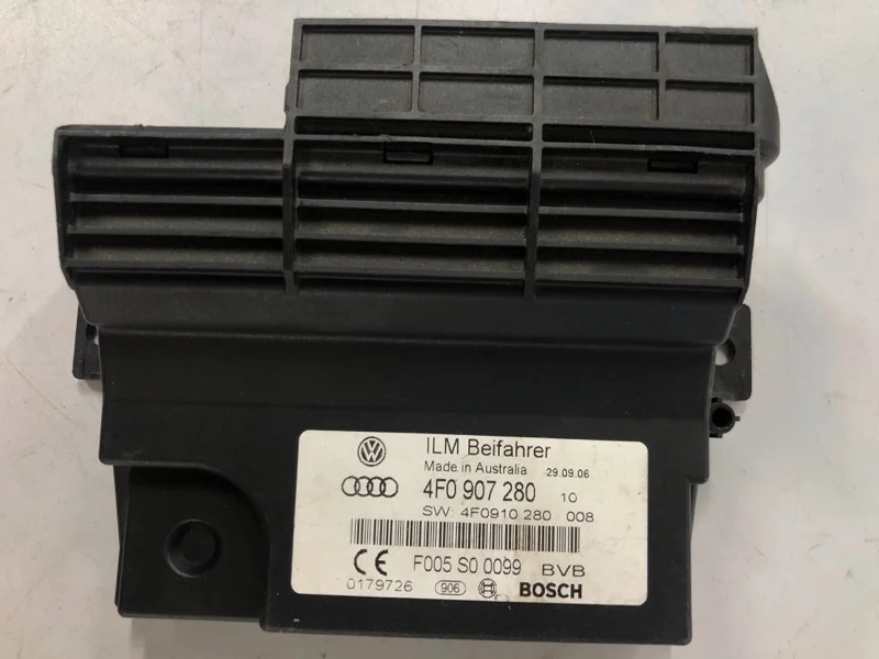 Блок управления бортовой сети Audi Q7 4L