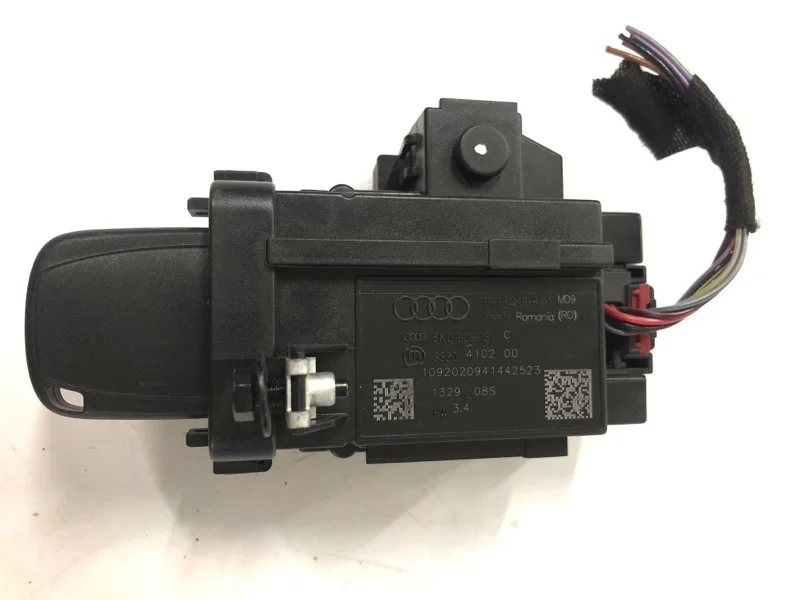 Замок зажигания Audi A4