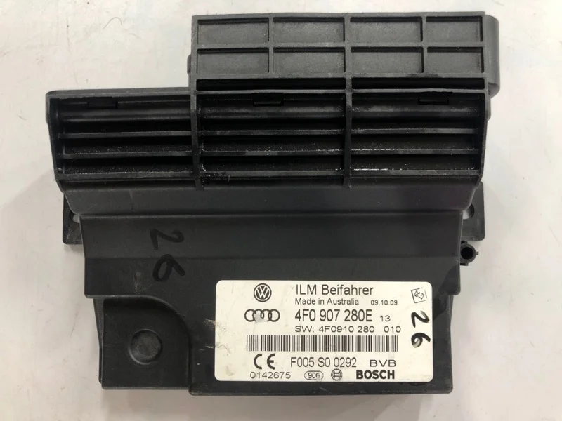 Блок управления бортовой сети Audi Q7 2009 4L