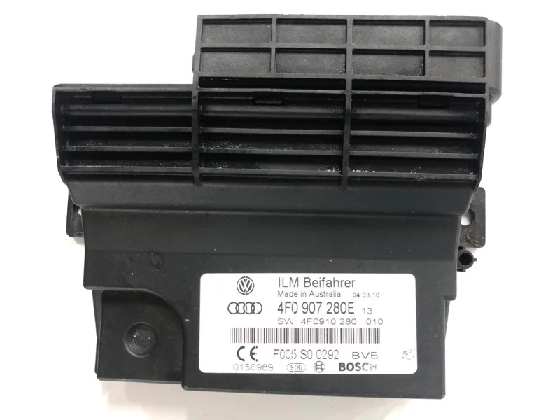 Блок управления бортовой сети Audi Q7 2010 4L