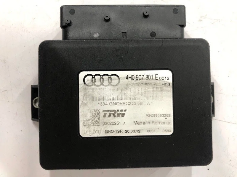 Блок управления стояночным тормозом Audi A6 C6