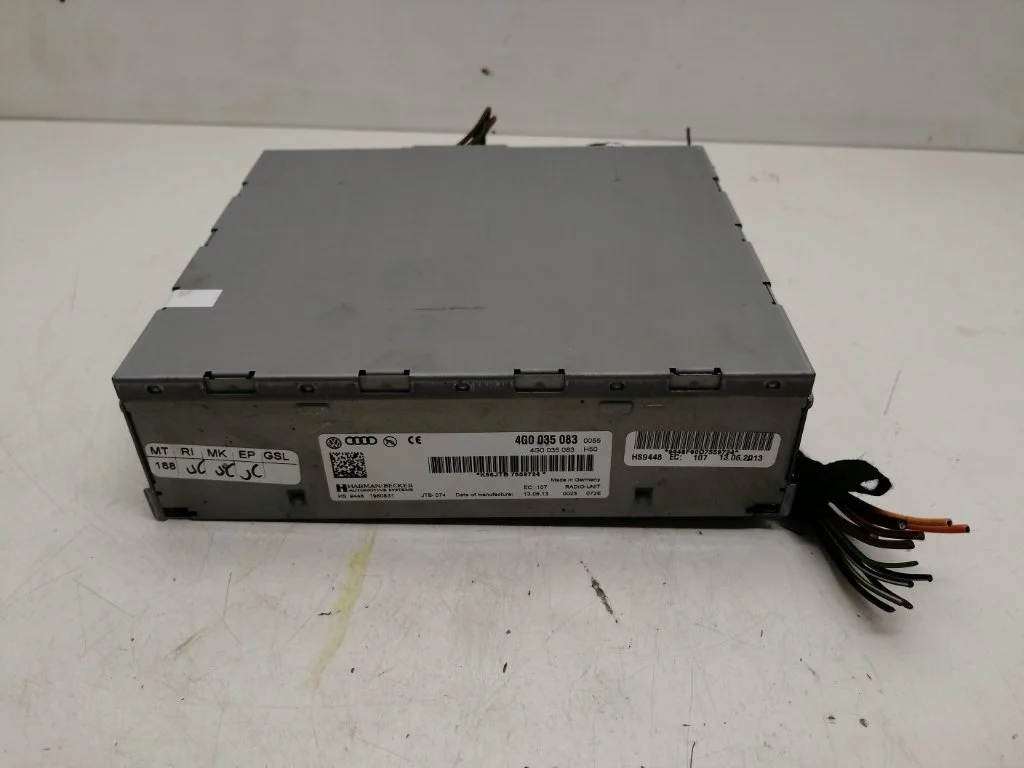 Блок управления магнитолой Audi A6 2013 C7