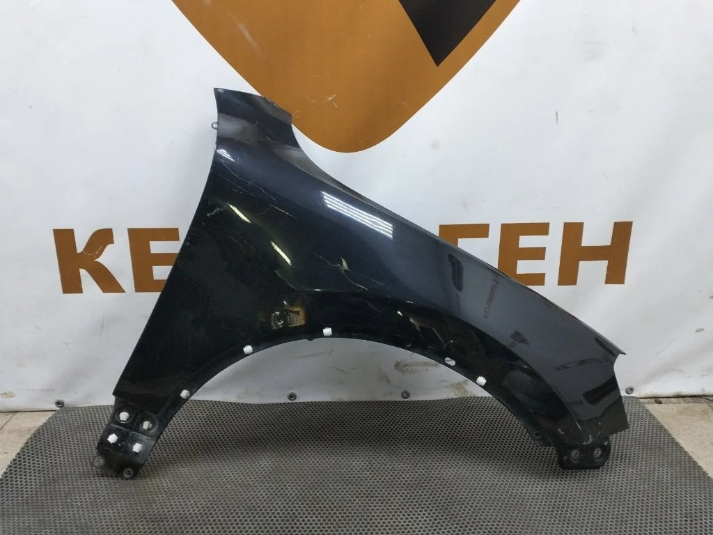 Крыло Volkswagen Touareg 2011 7P