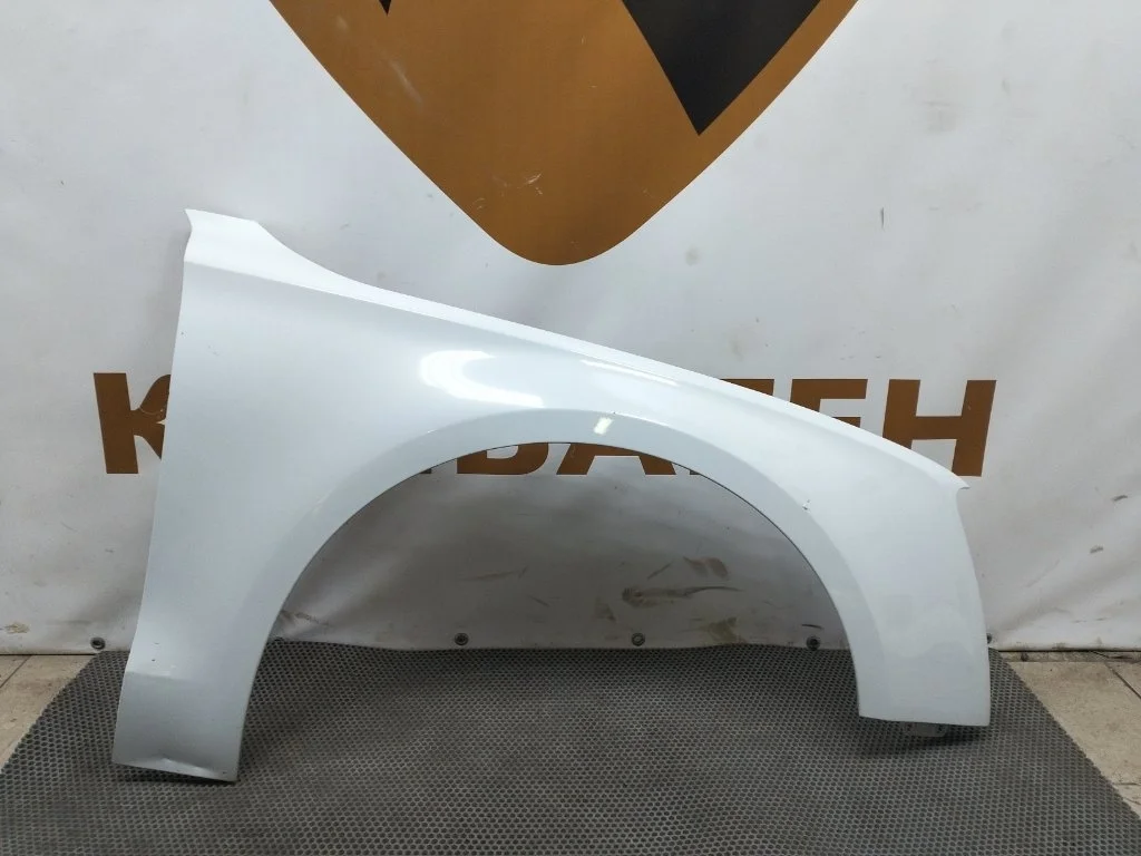 Крыло Audi A8 2016 D4