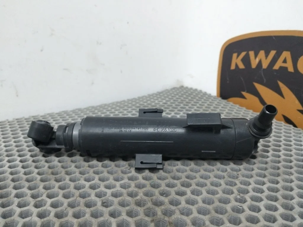 Форсунка омывателя фар Audi A8 2016 D4