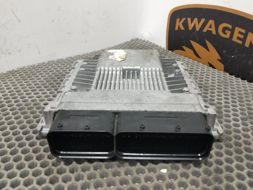 Блок управления двигателем Audi A6 2010 С6