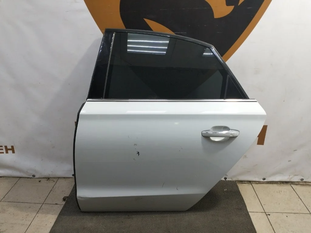 Дверь Audi A8 2016 D4