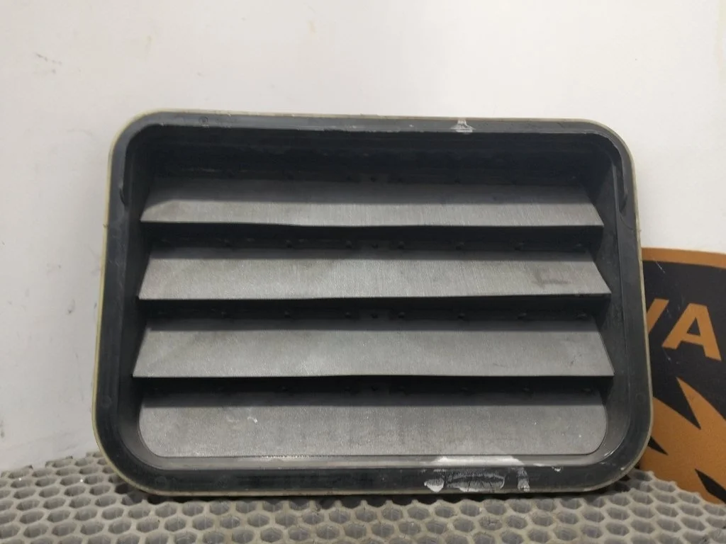 Решетка вентиляционная Porsche Panamera 2014 970