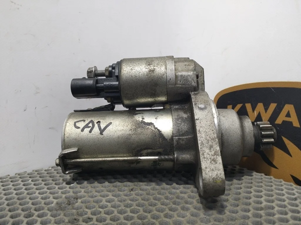 Стартер Volkswagen Golf 5K