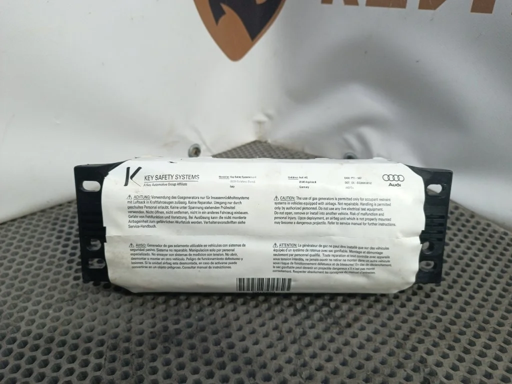 Подушка безопасности пассажира Audi Q7 2010 4L