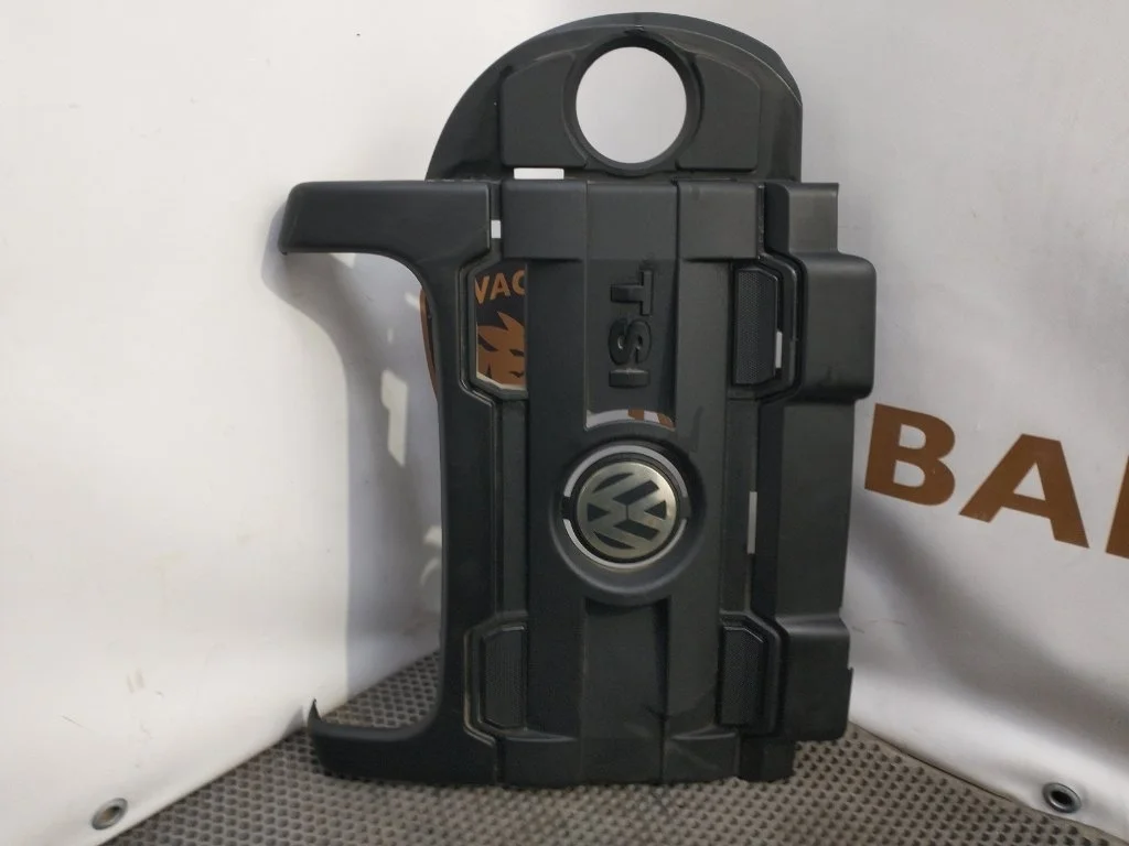 Декоративная крышка двигателя Volkswagen Golf 2010 5K