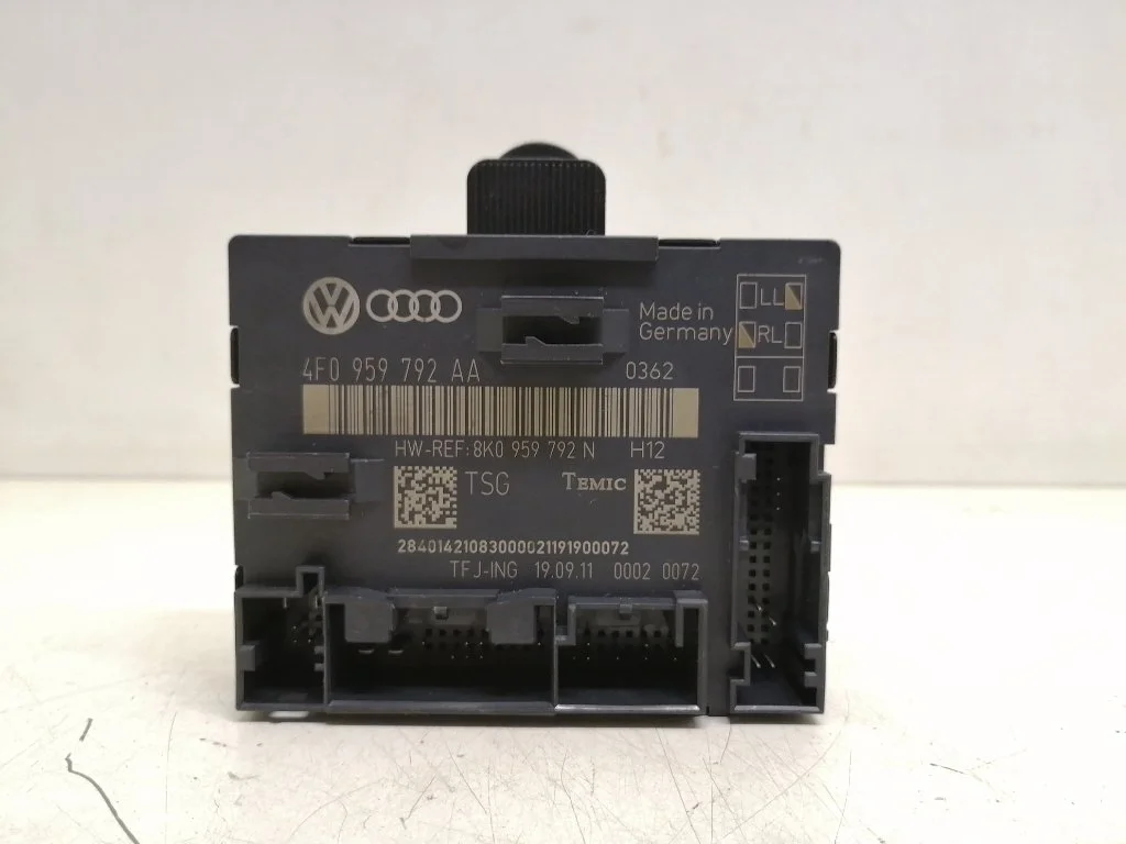 Блок управления двери Audi A6 2011 С6