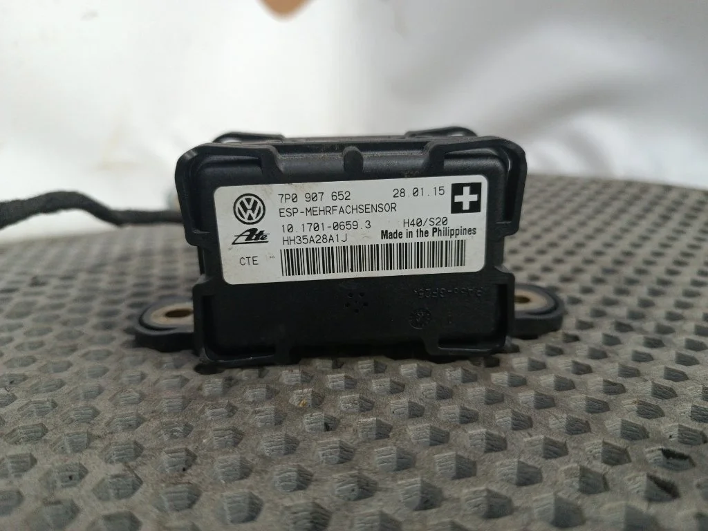 Датчик ускорения Audi Q7 2015 4L