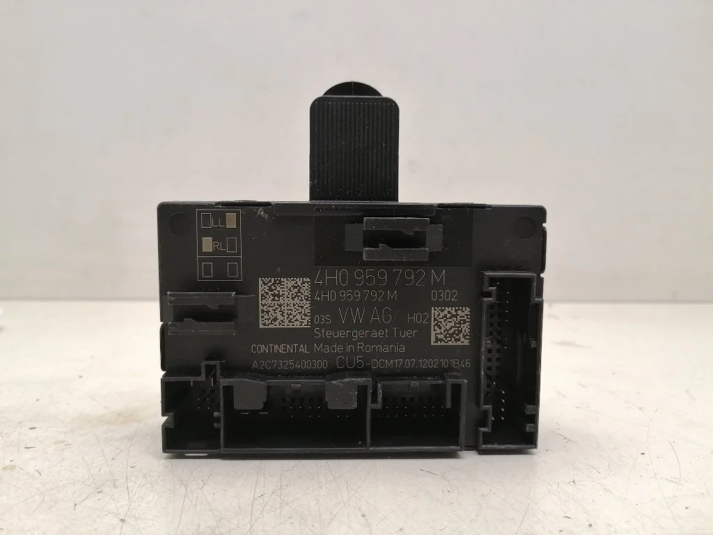 Блок управления двери Porsche Cayenne 2012 958