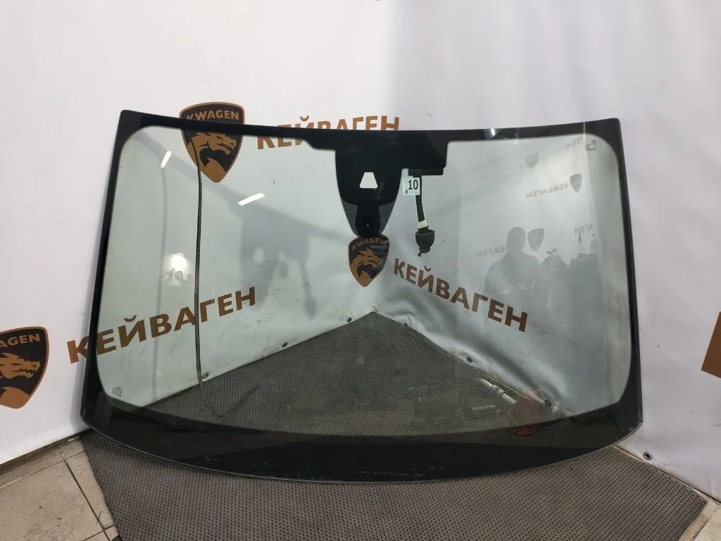 Стекло лобовое Audi Q5 2017 FY