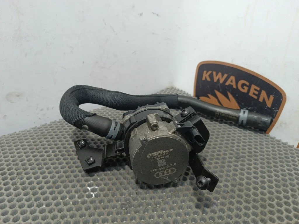 Помпа Audi A8 2016 D4